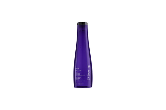 För blekt, slingat blont hår. Yūbi Blonde Glow Revealing Shampoo, berikat med extrakt från vit pion, avlägsnar orenheter och rengör varsamt medan den ger vård till håret. håret får en finish med fin lyster. 300 ml
